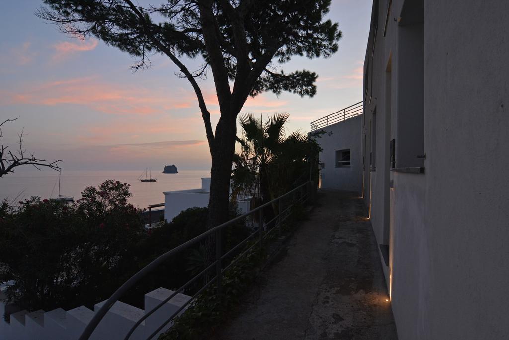 Il Gabbiano Relais In Stromboli Aparthotel ภายนอก รูปภาพ