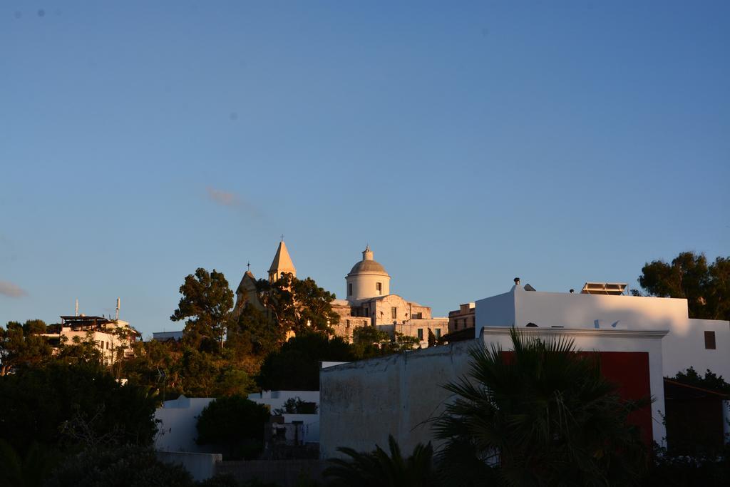 Il Gabbiano Relais In Stromboli Aparthotel ภายนอก รูปภาพ