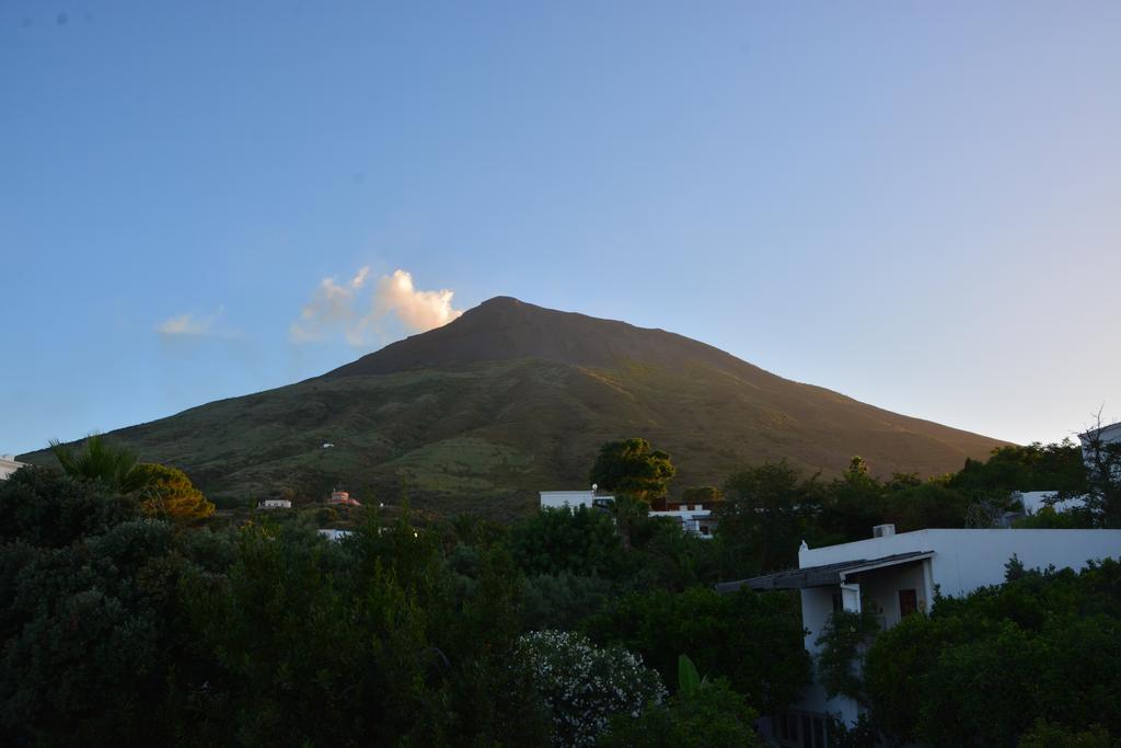 Il Gabbiano Relais In Stromboli Aparthotel ภายนอก รูปภาพ