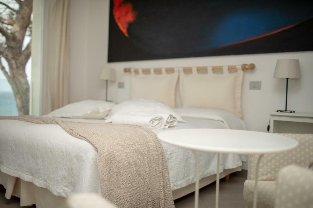 Il Gabbiano Relais In Stromboli Aparthotel ภายนอก รูปภาพ